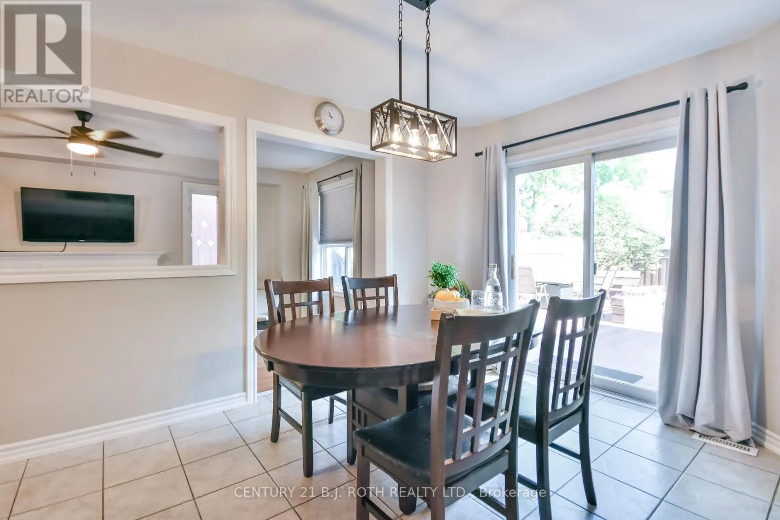 28 SHAINA COURT