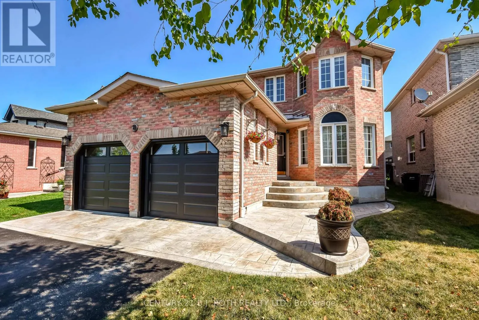 28 SHAINA COURT