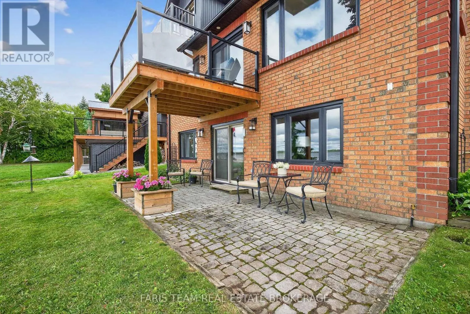 238 ROBINS POINT ROAD