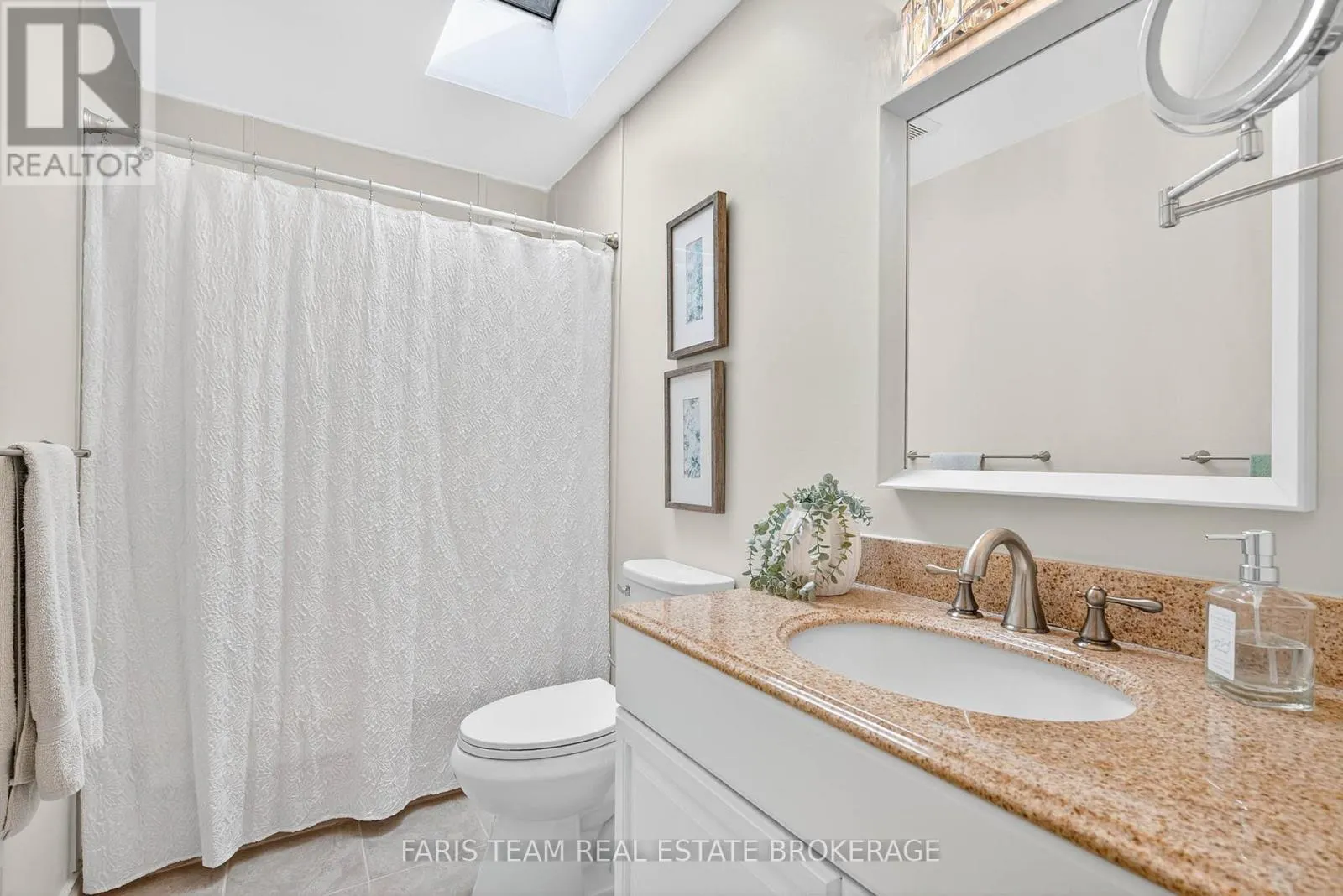 238 ROBINS POINT ROAD