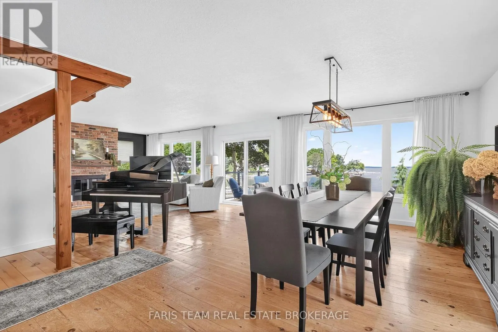 238 ROBINS POINT ROAD