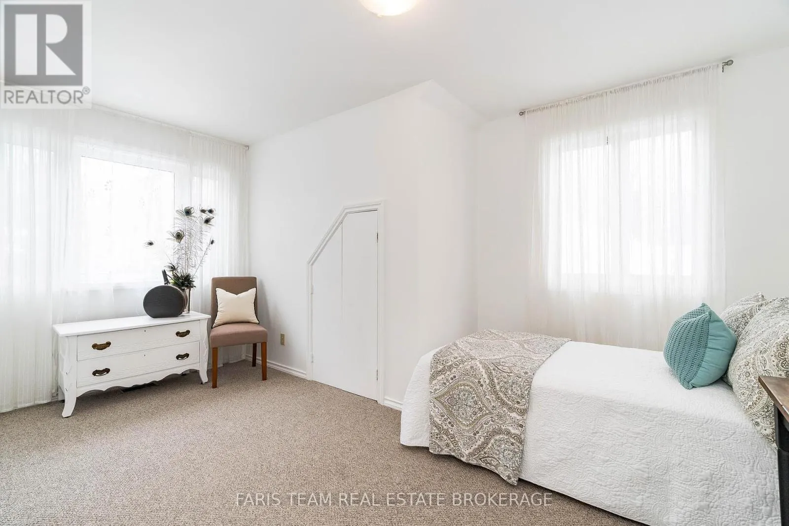 238 ROBINS POINT ROAD