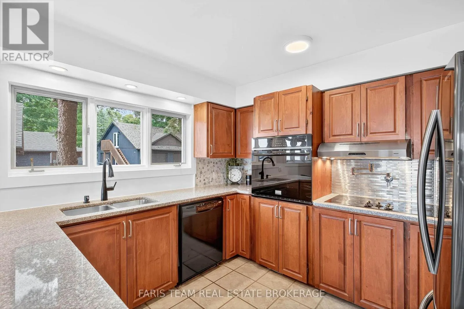 238 ROBINS POINT ROAD