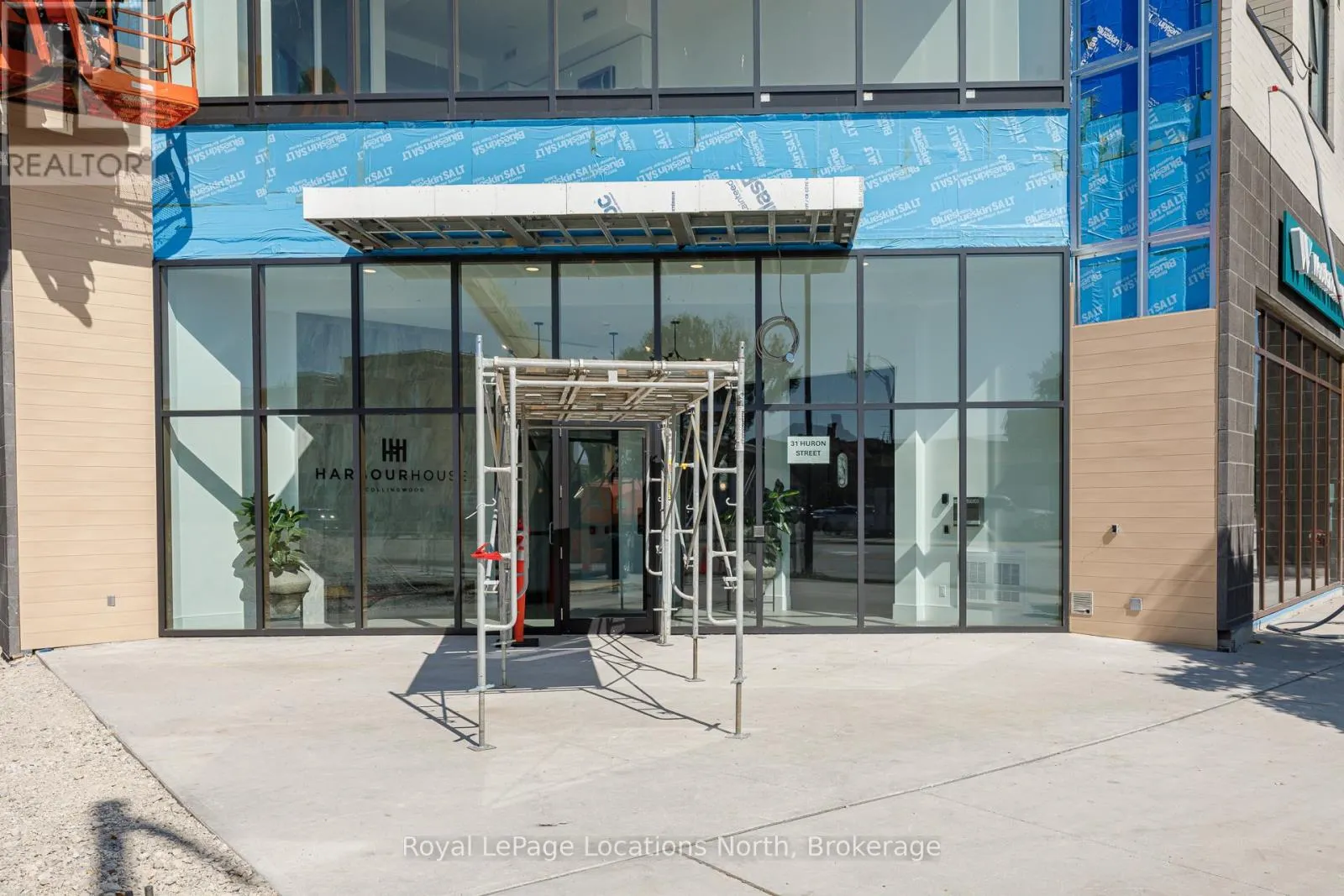 203 - 31 HURON STREET, #203