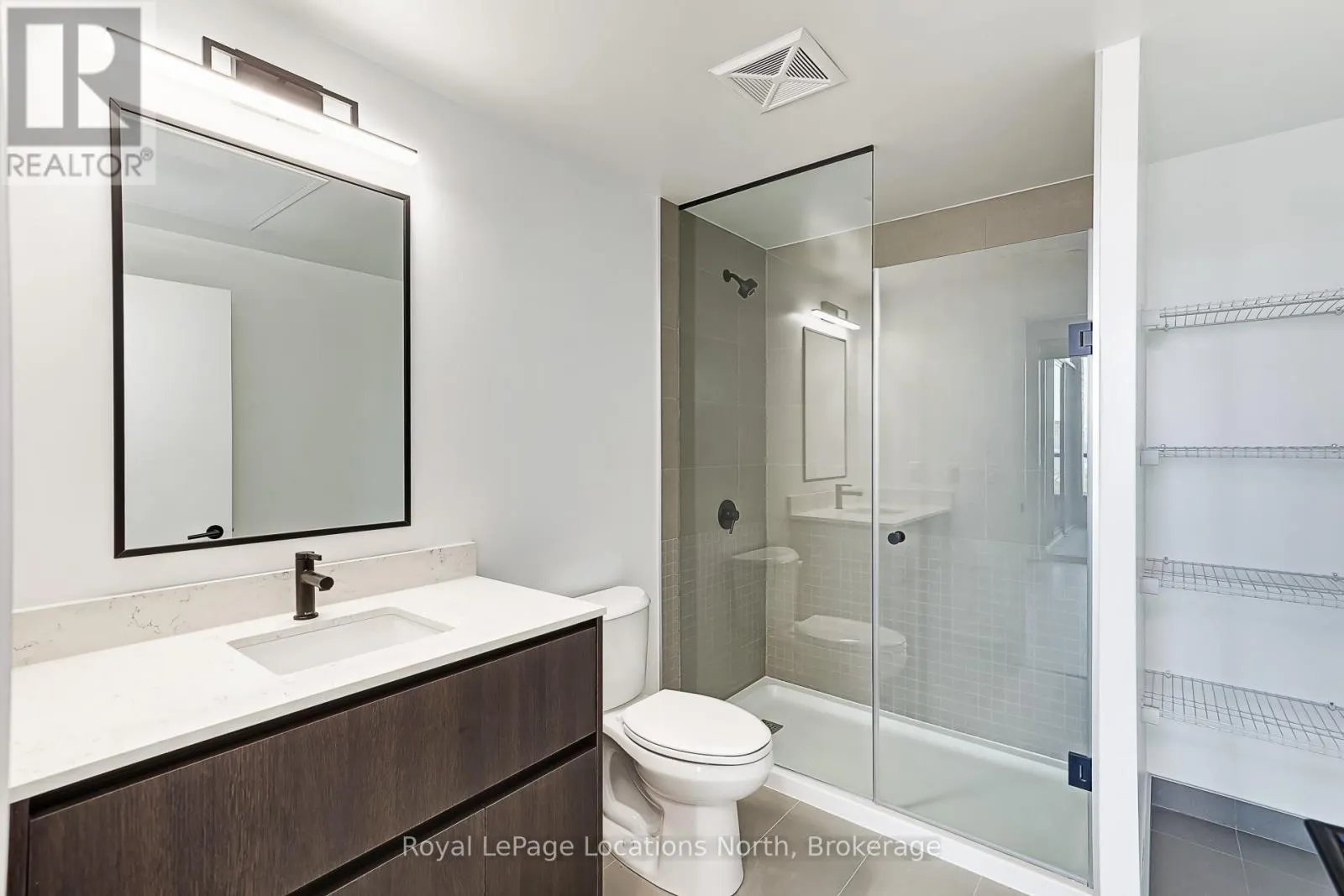 203 - 31 HURON STREET, #203
