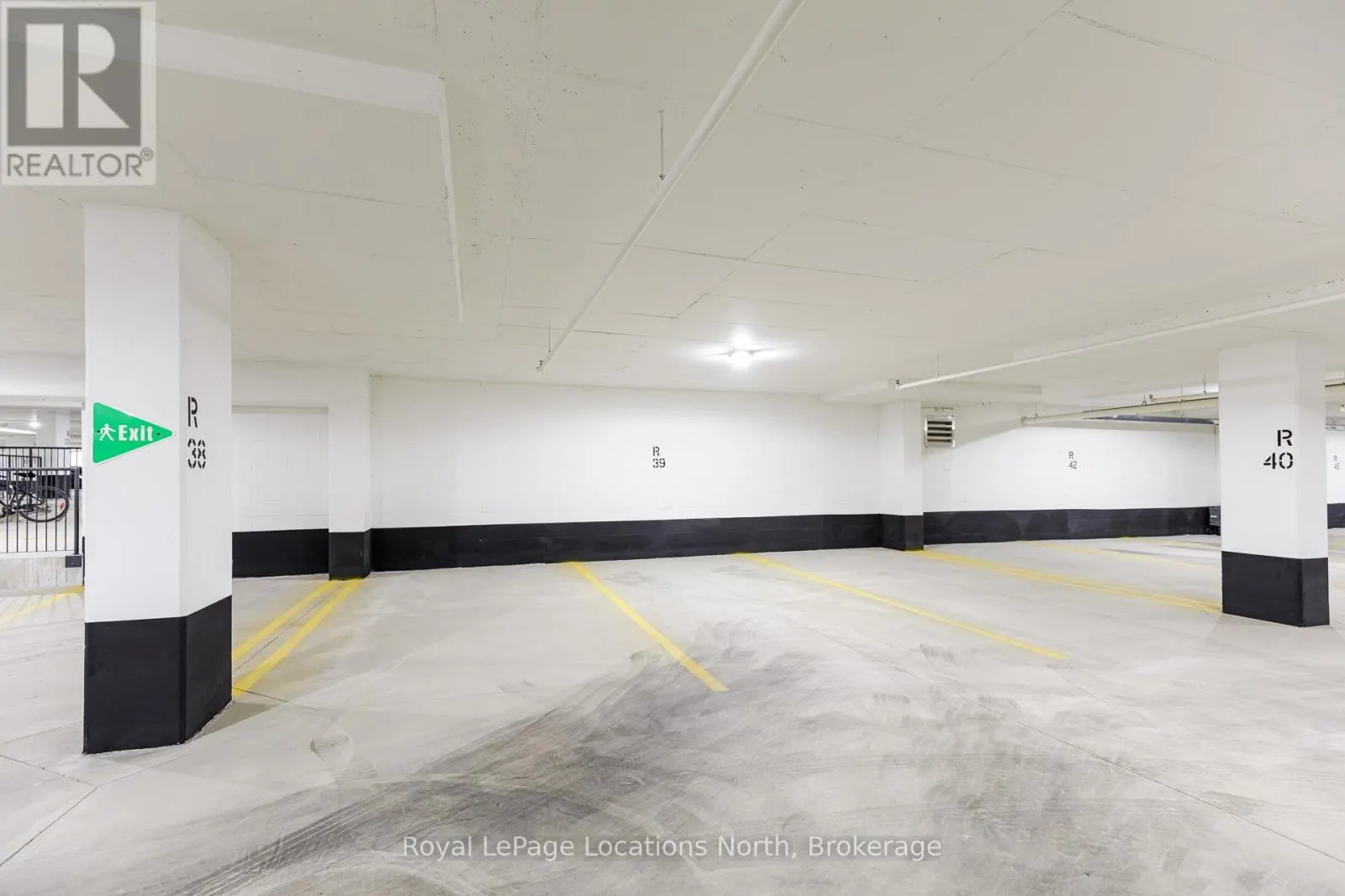 203 - 31 HURON STREET, #203