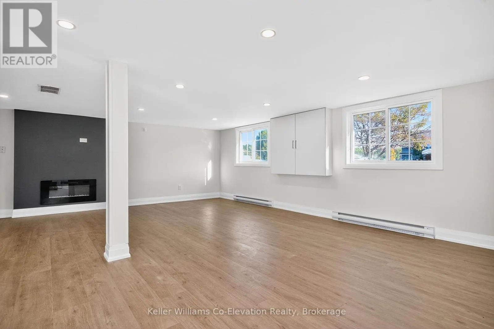 556 CHAMPLAIN ROAD