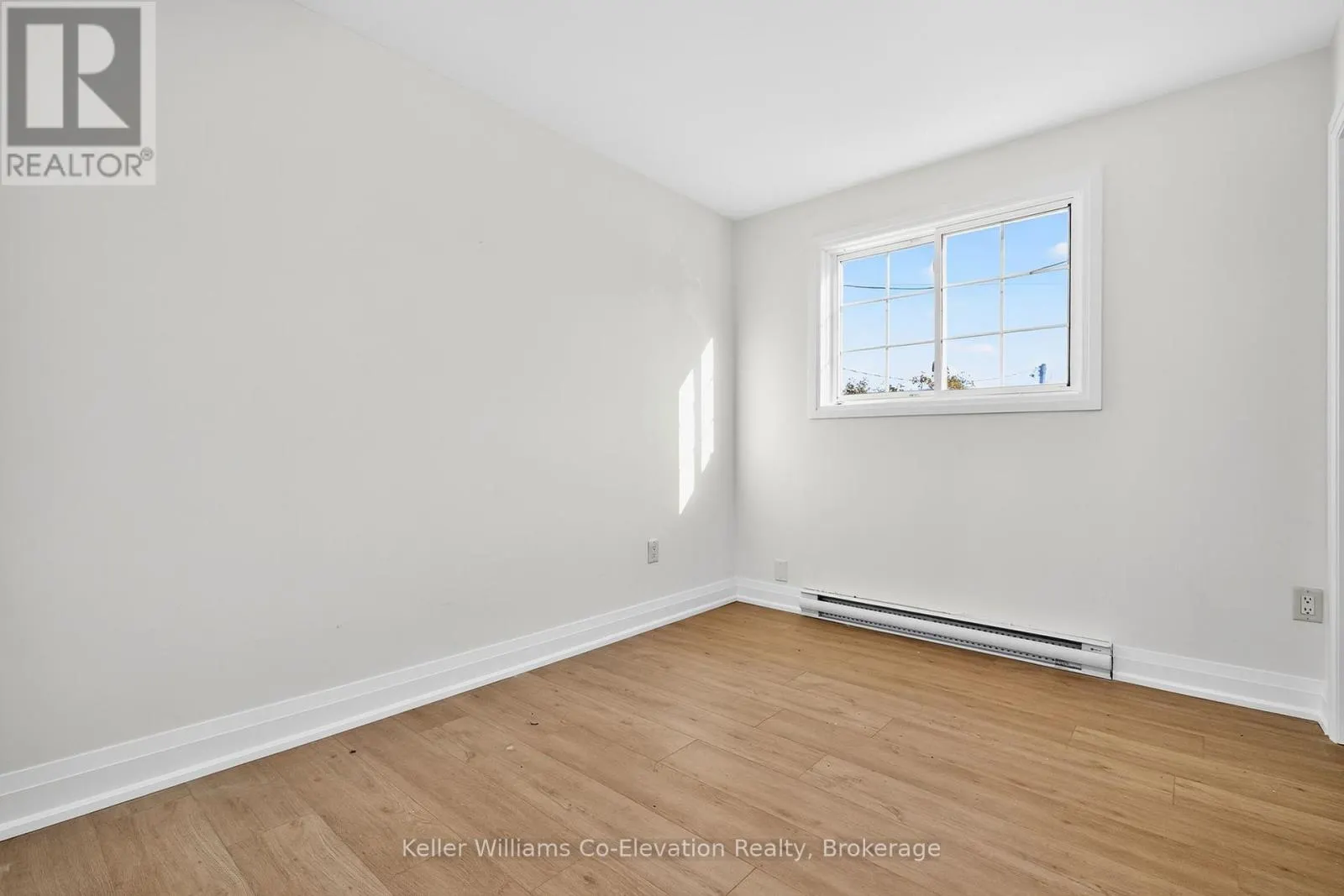 556 CHAMPLAIN ROAD