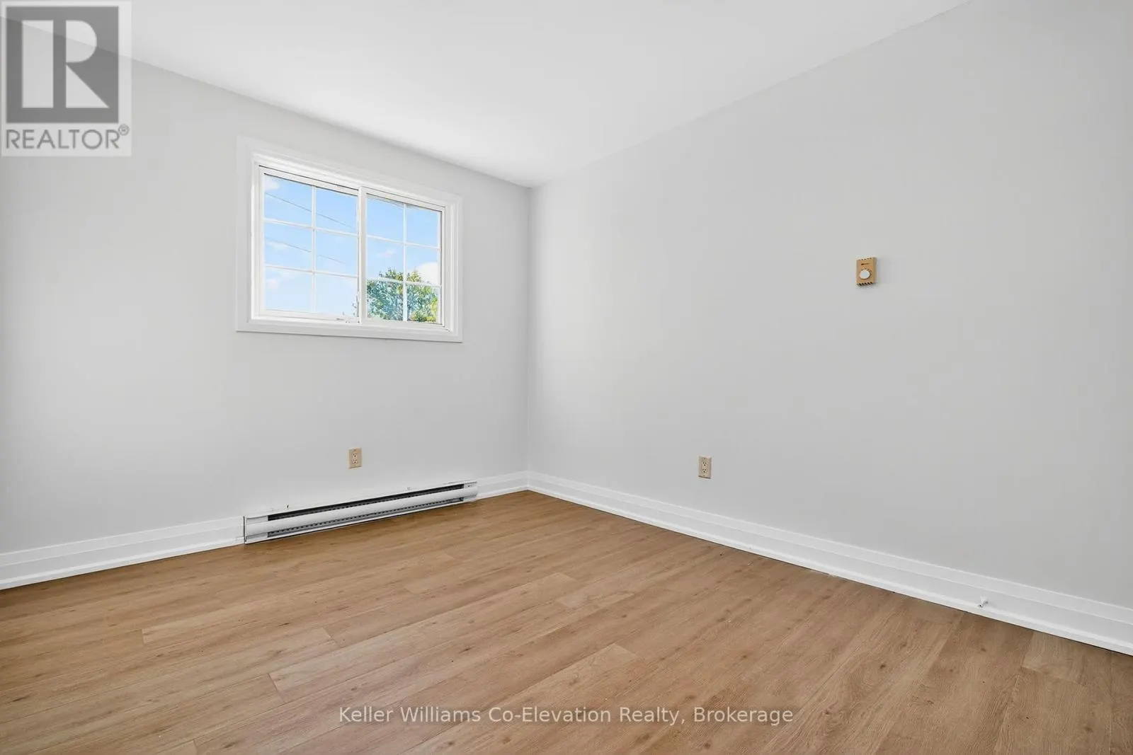 556 CHAMPLAIN ROAD