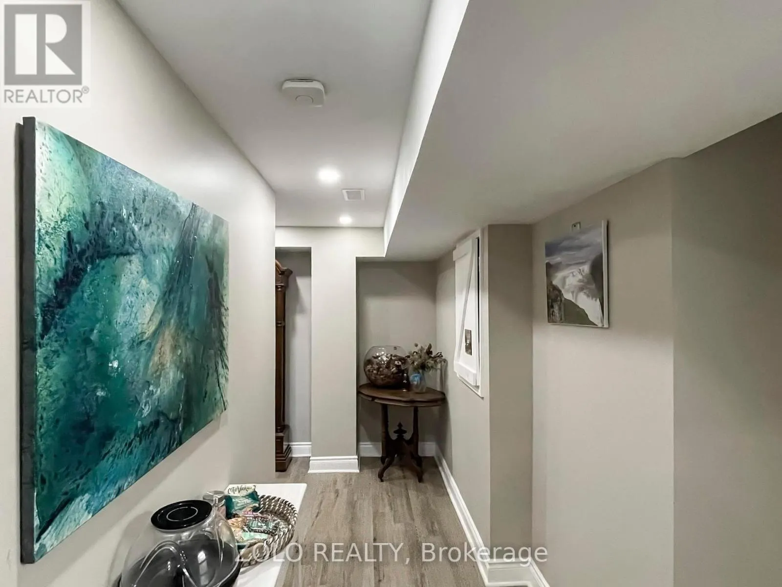 69 LION'S GATE BOULEVARD