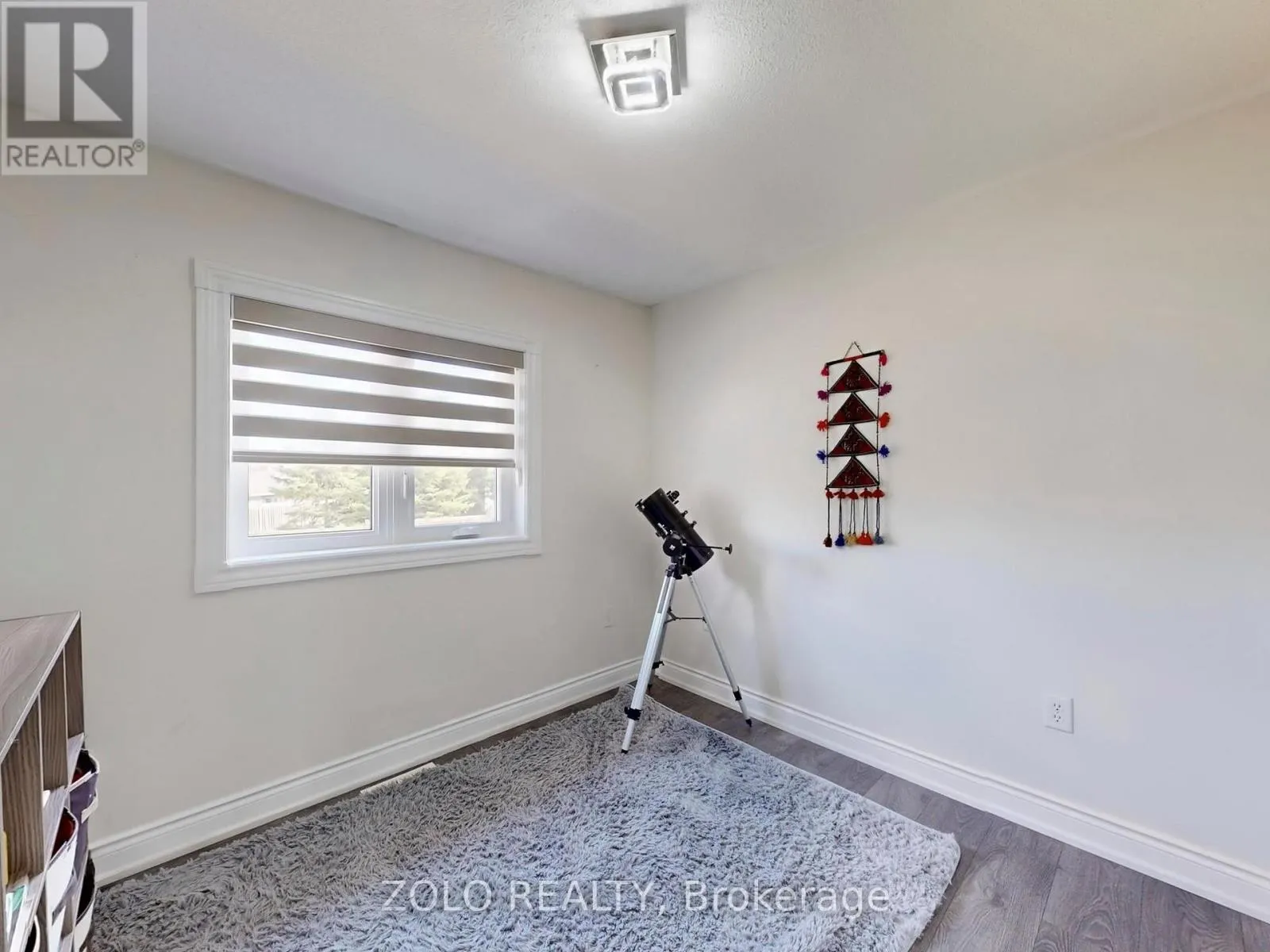 69 LION'S GATE BOULEVARD