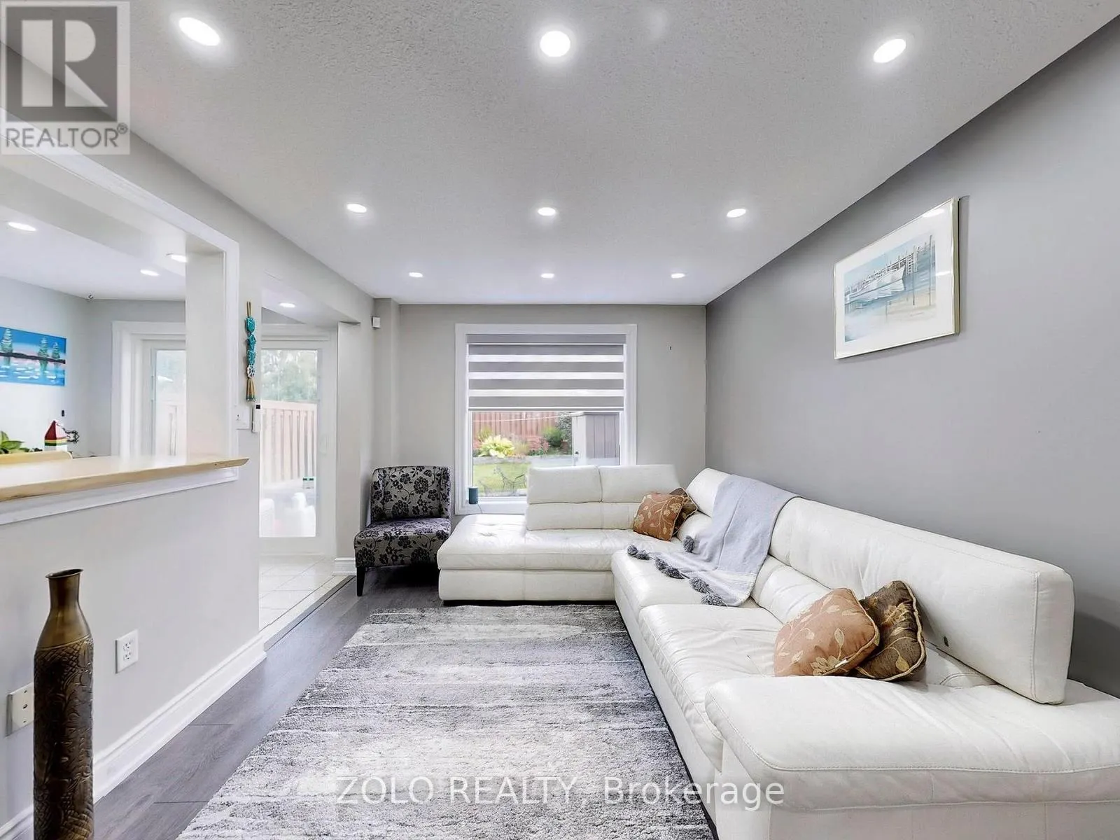 69 LION'S GATE BOULEVARD