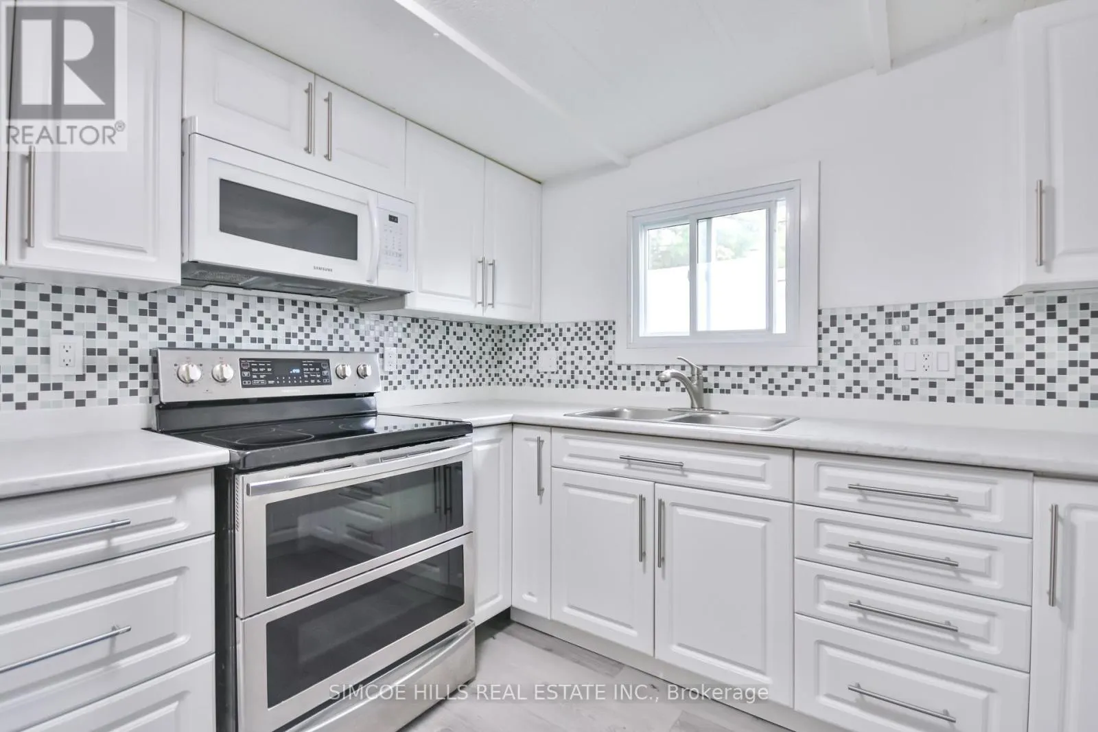 98 - 580 WEST STREET S