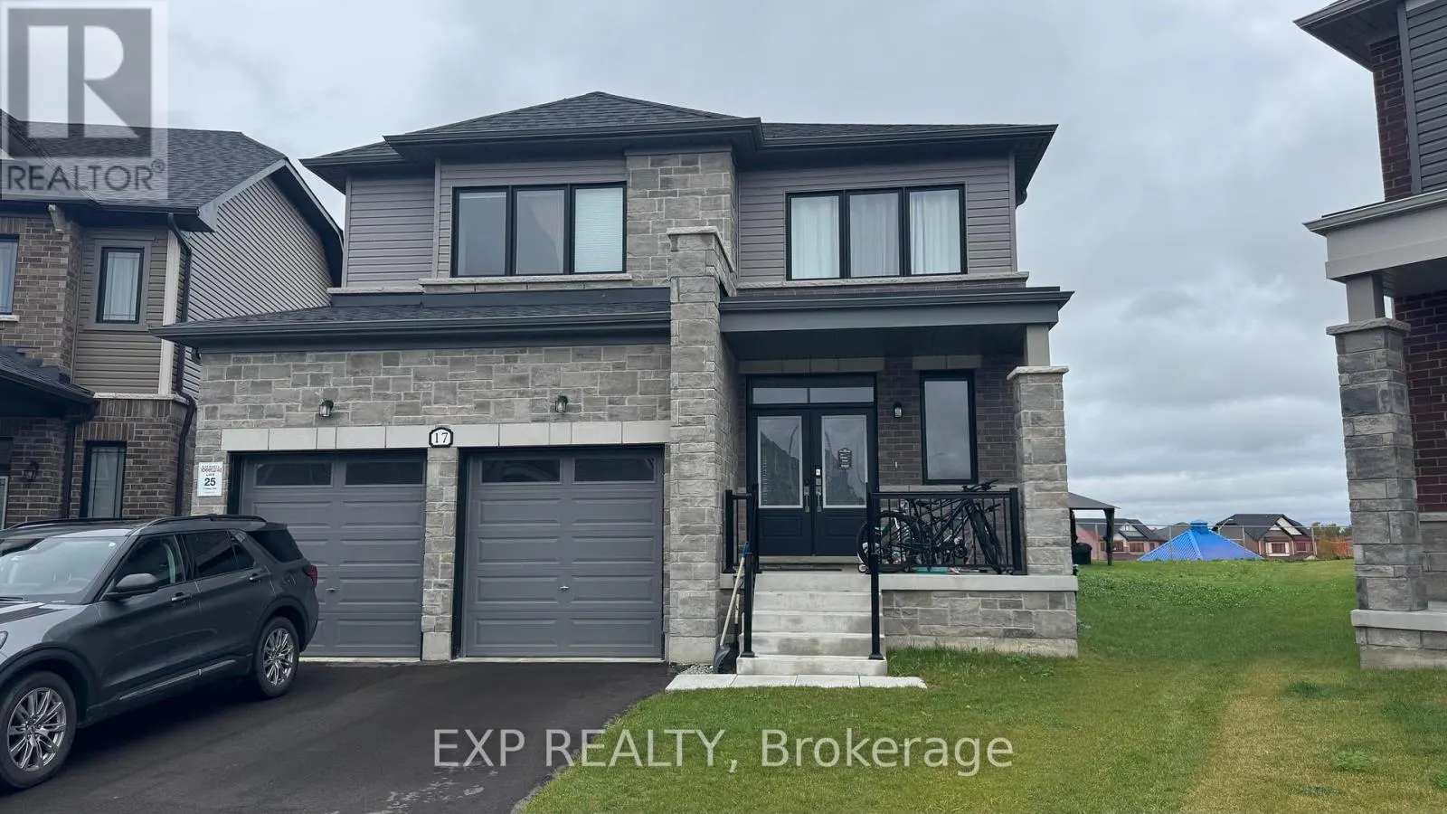 17 ABBEY CRESCENT
