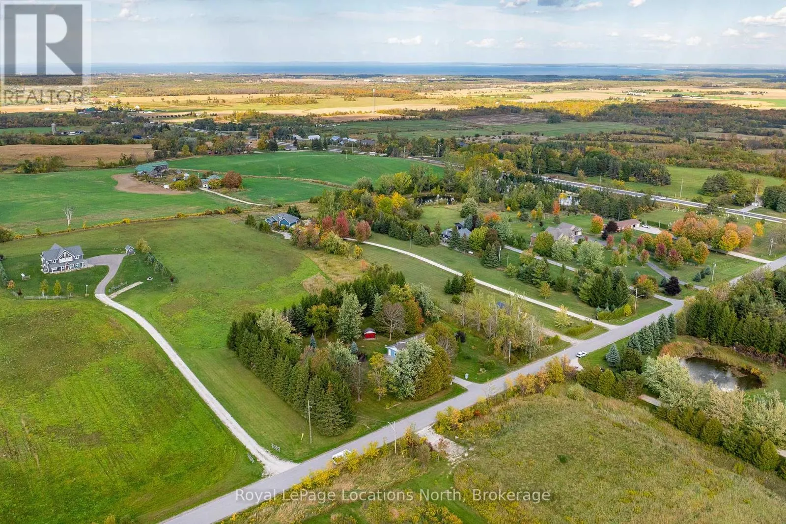 14 SYDENHAM TRAIL W