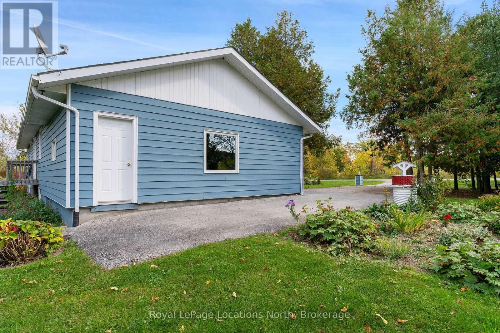 14 SYDENHAM TRAIL W