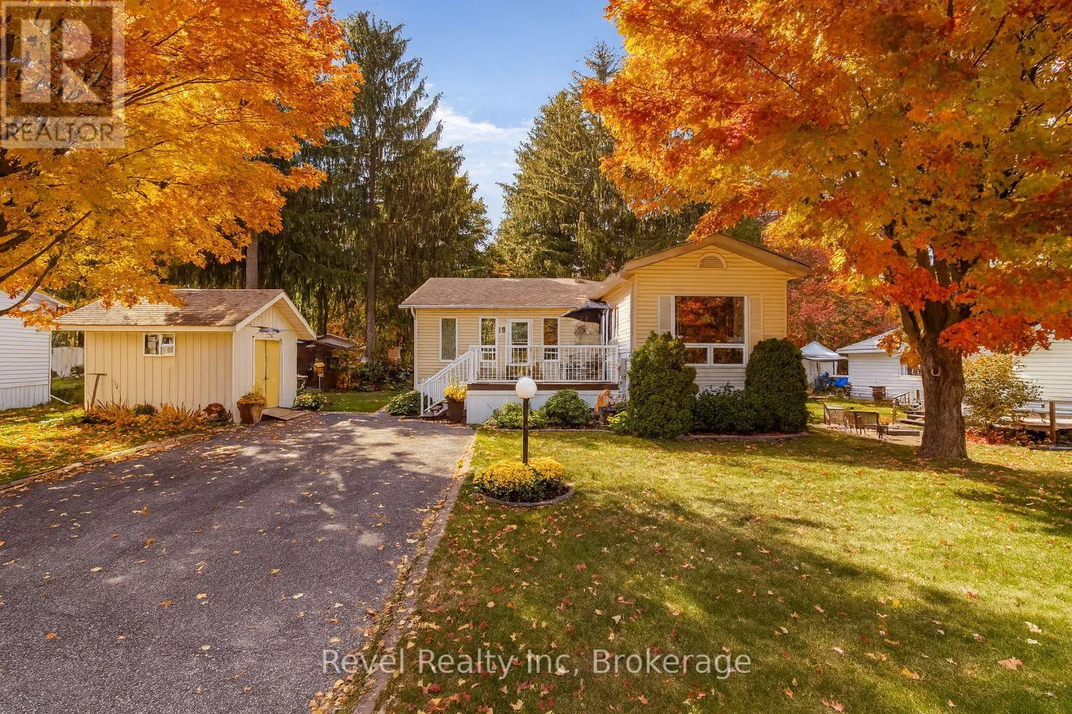 19 - 5411 ELLIOTT SIDE ROAD, #19