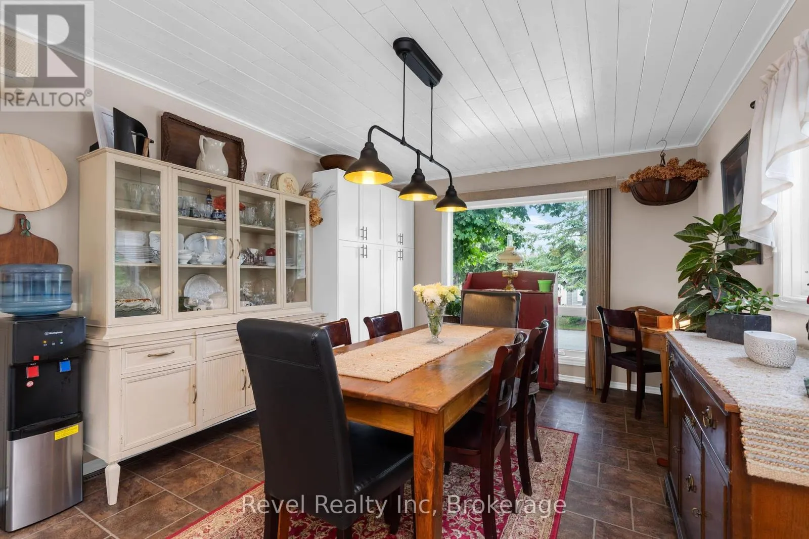 19 - 5411 ELLIOTT SIDE ROAD, #19