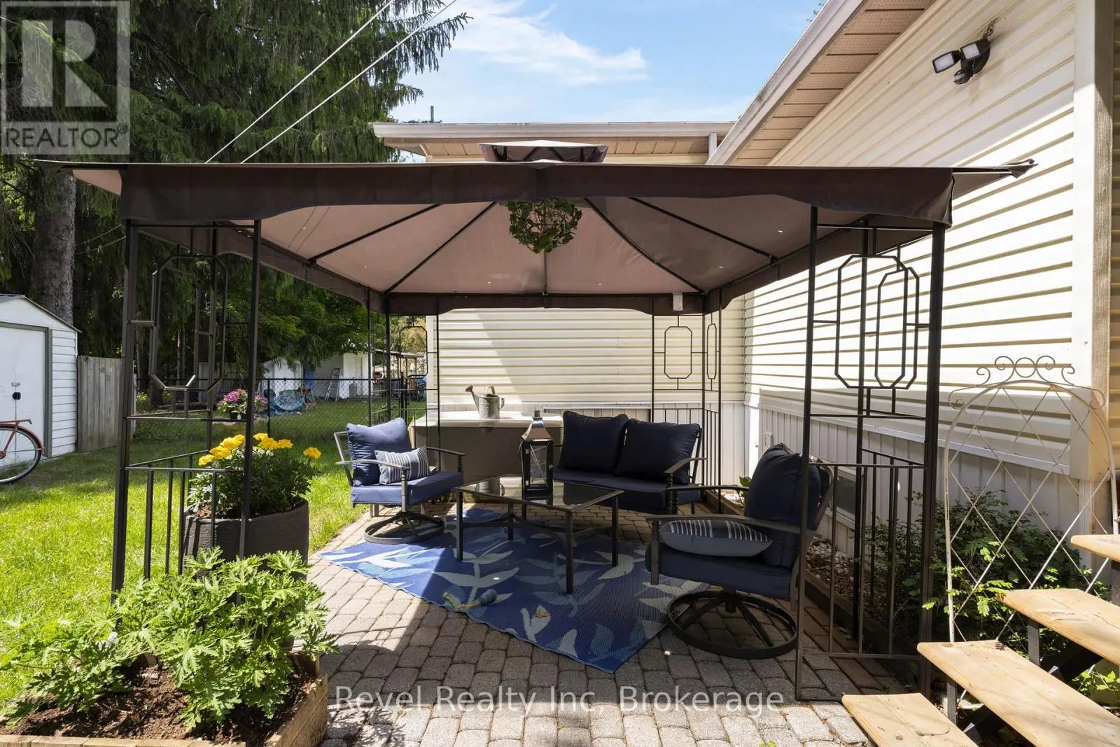 19 - 5411 ELLIOTT SIDE ROAD, #19