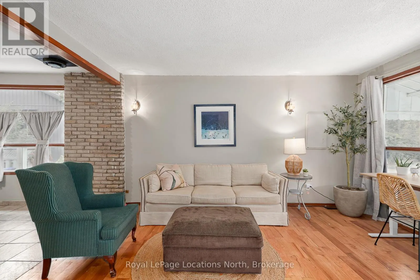 32 57TH STREET S