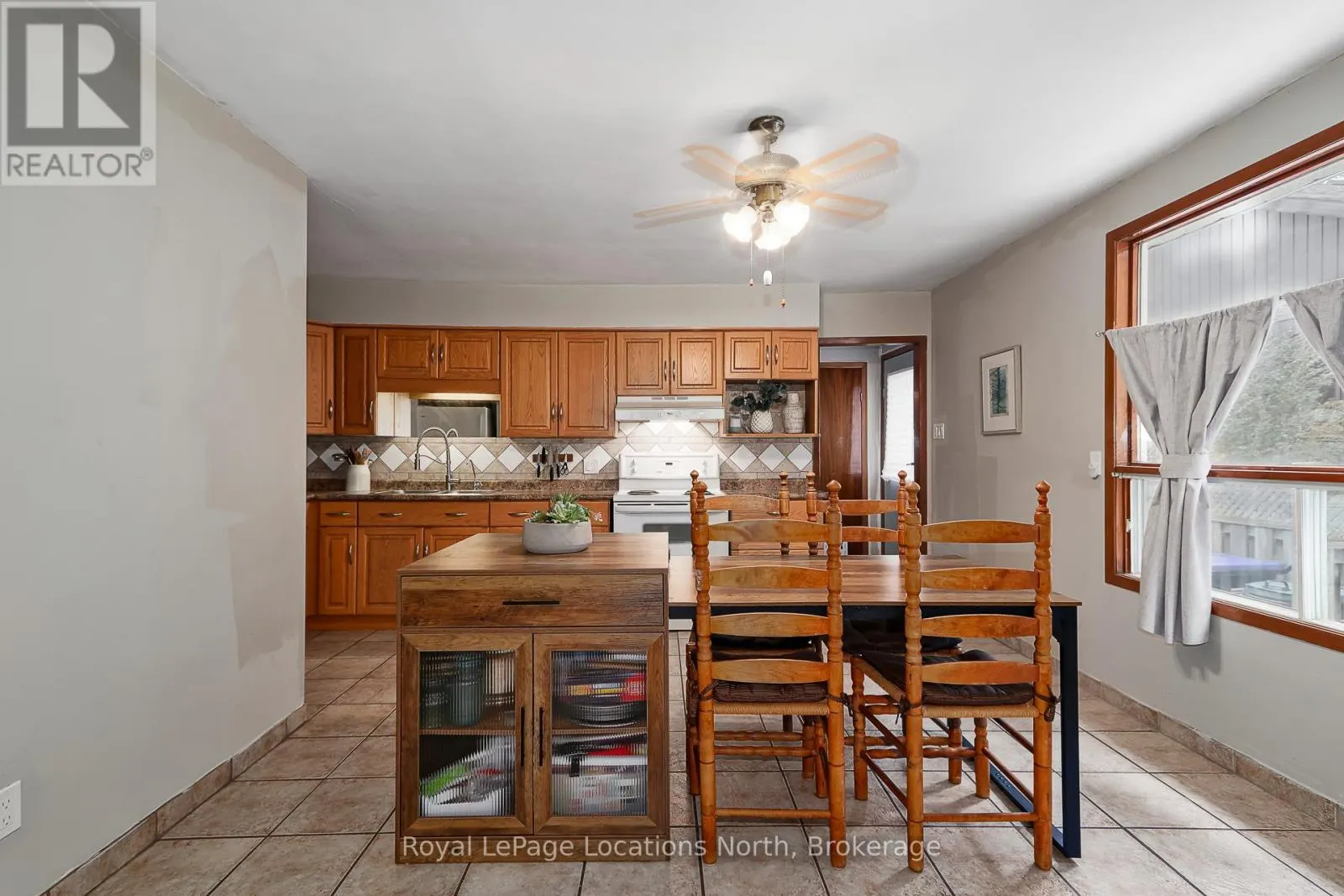 32 57TH STREET S