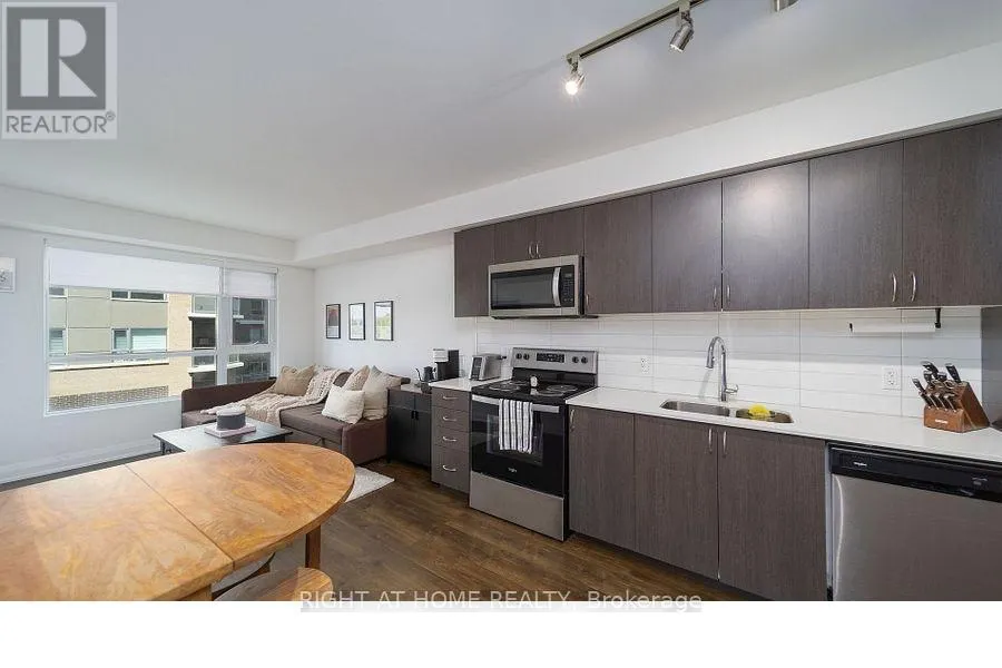 205 - 58 LAKESIDE TERRACE