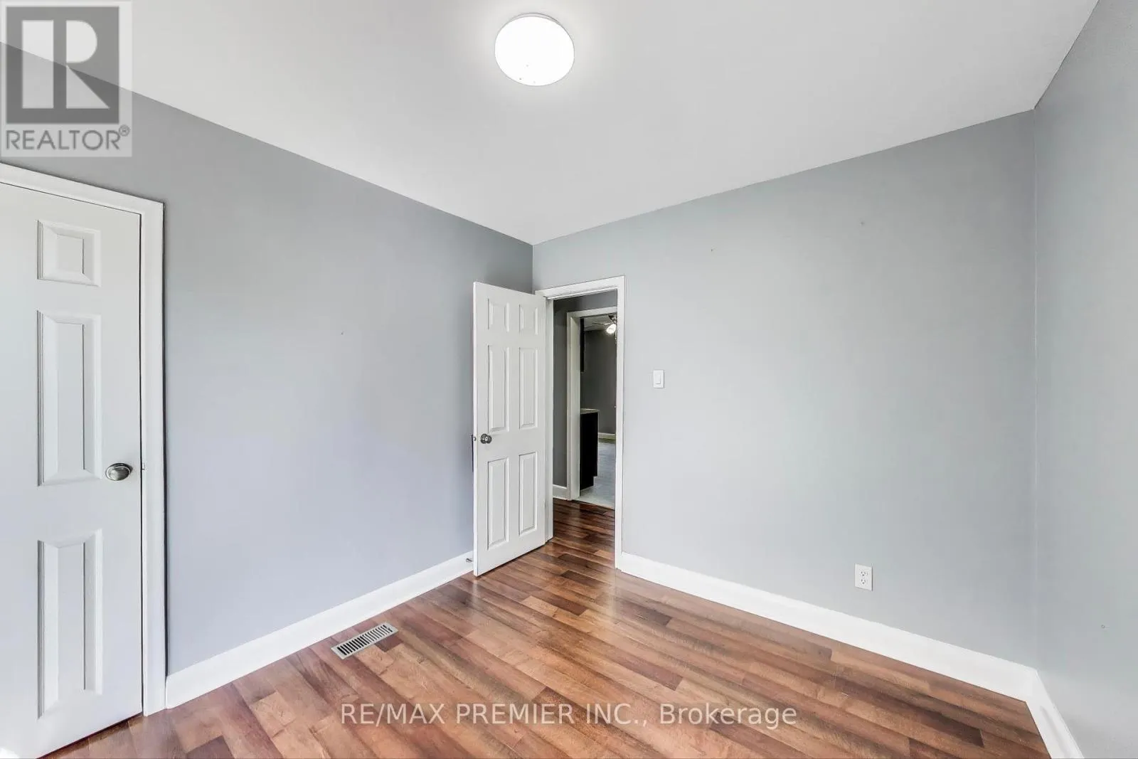5 GOLFDALE ROAD