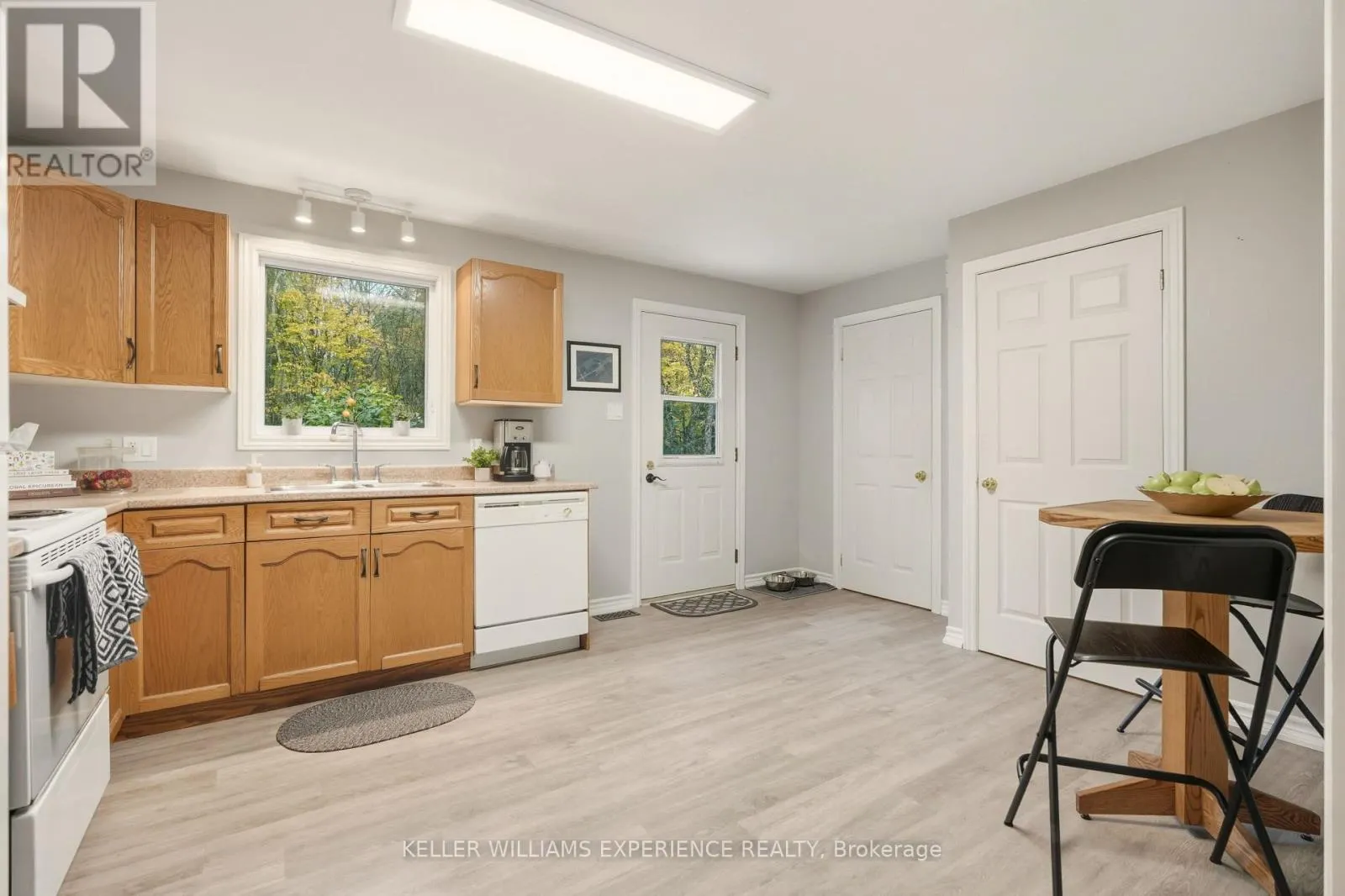 2372 KINNEAR SIDE ROAD