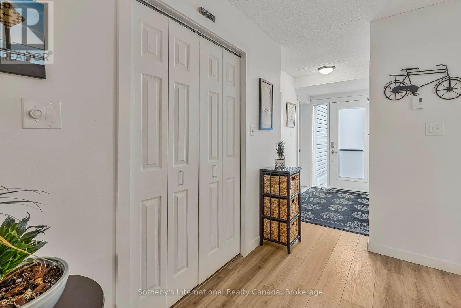 181 - 49 TROTT BOULEVARD, #181