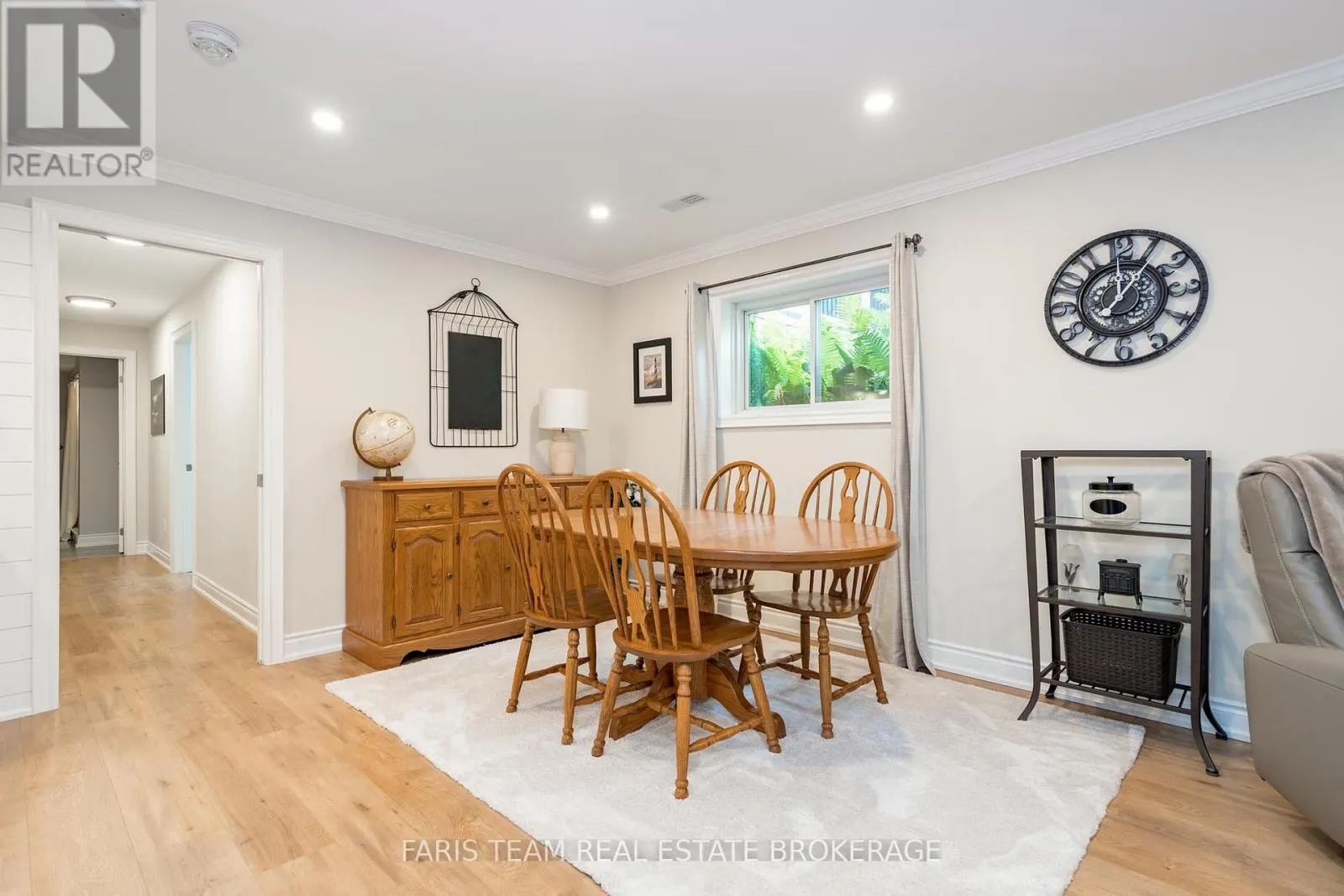 1559 RIMKEY CRESCENT