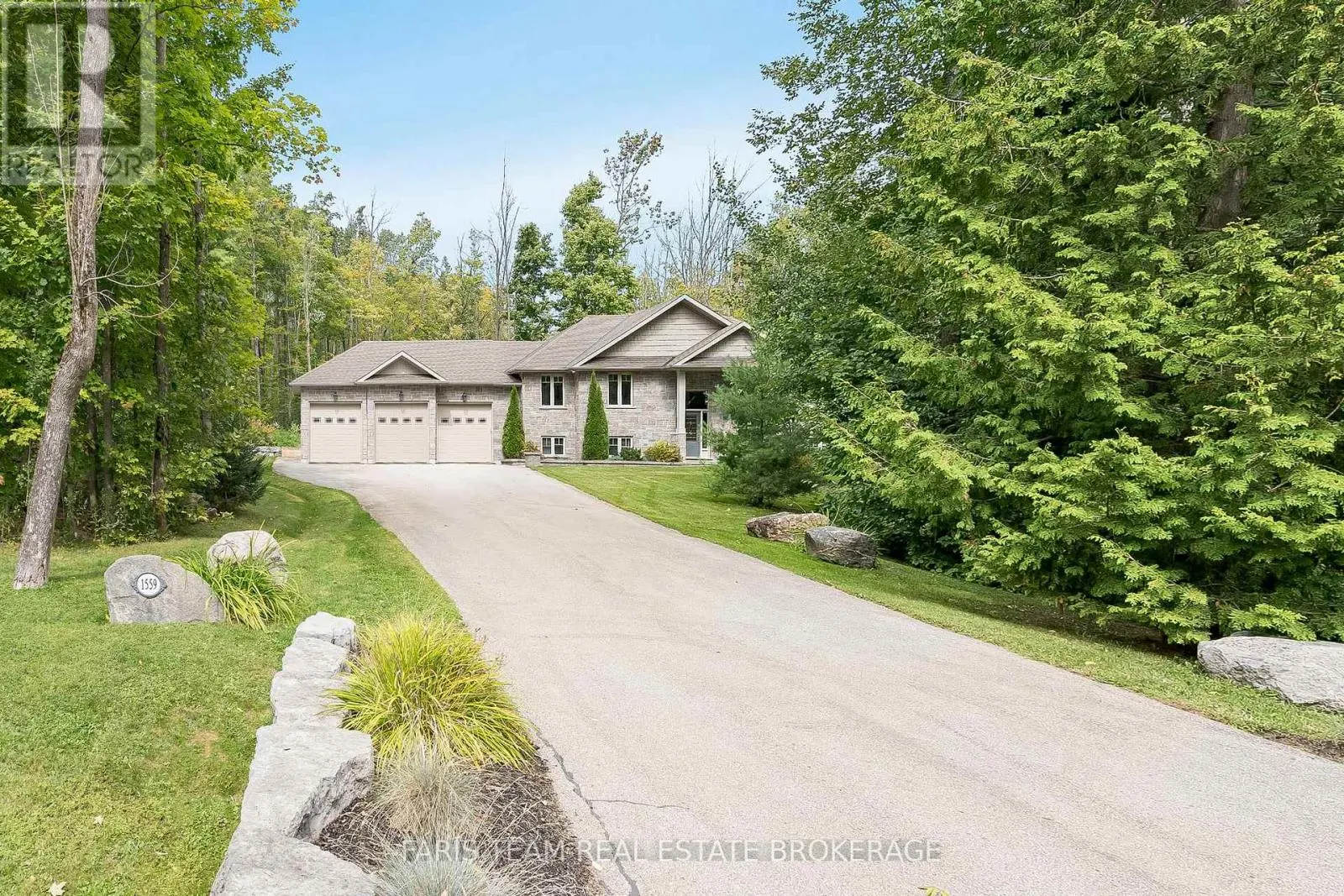1559 RIMKEY CRESCENT