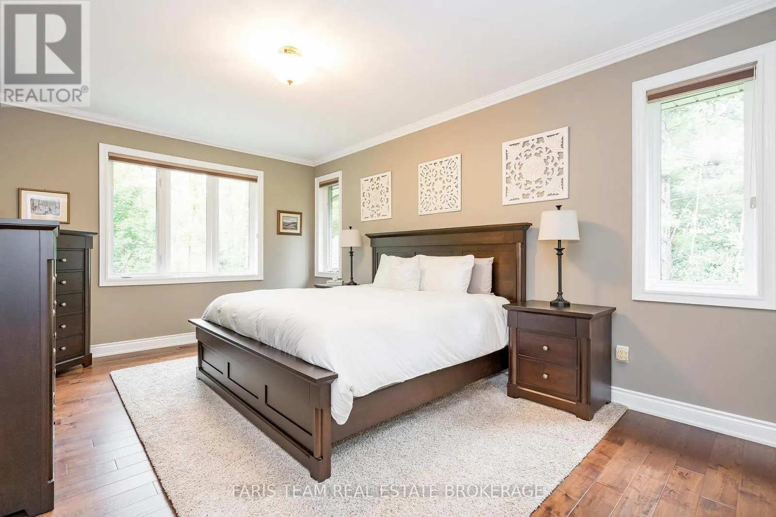 1559 RIMKEY CRESCENT