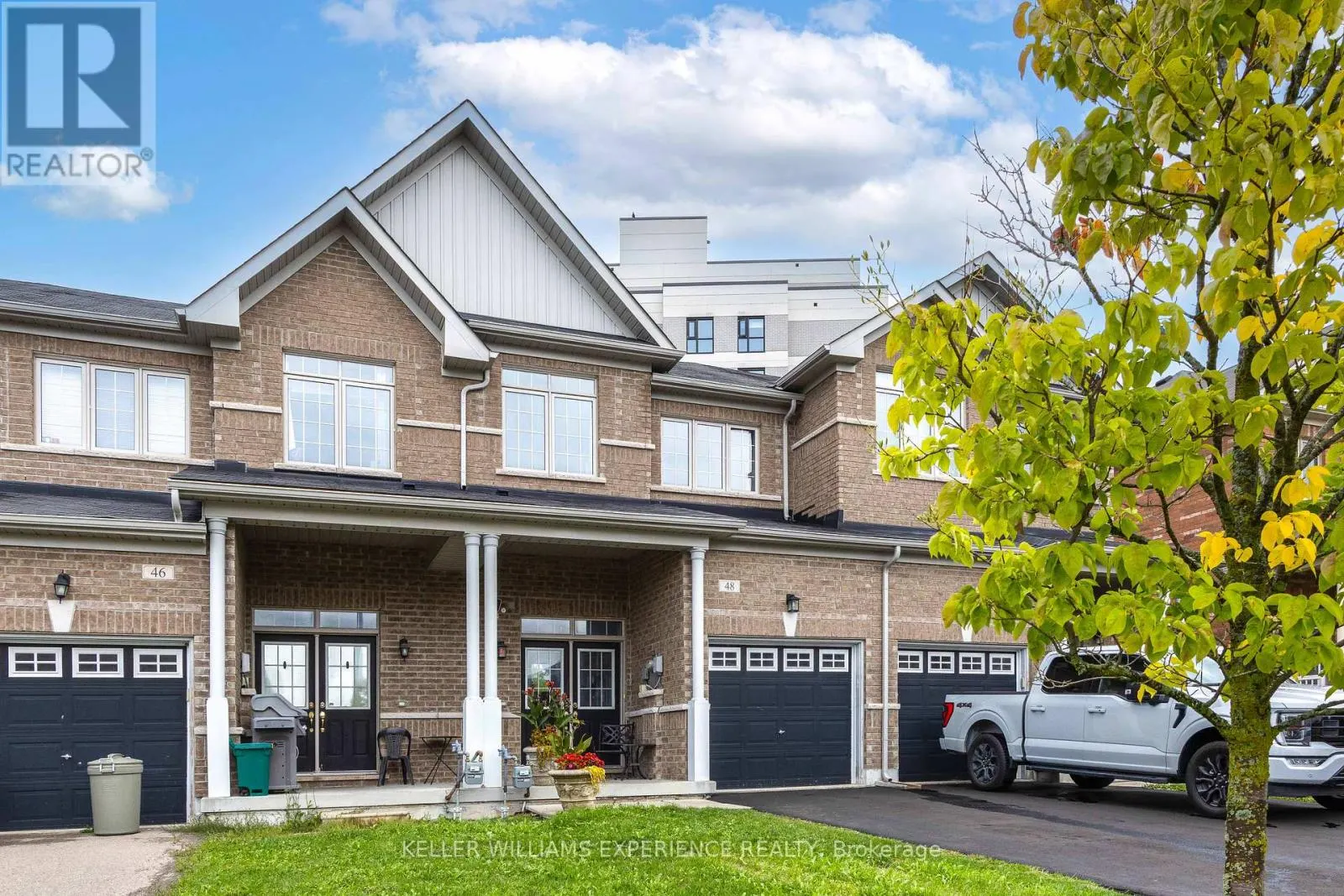 48 SNELGROVE CRESCENT