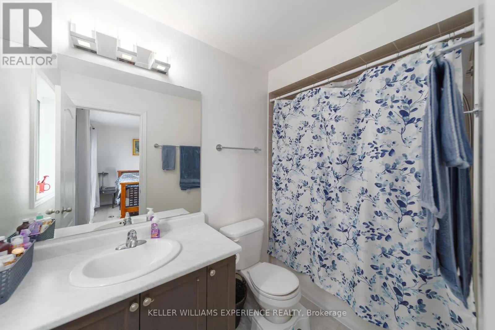 48 SNELGROVE CRESCENT