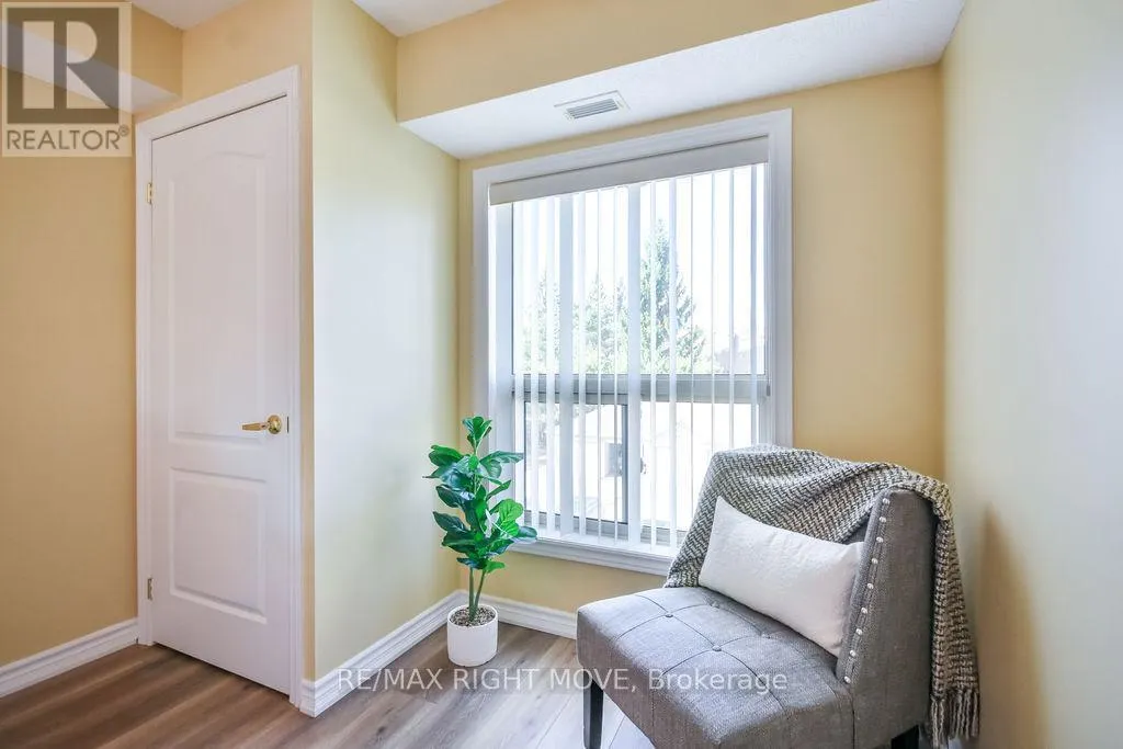 313 - 486 LACLIE STREET