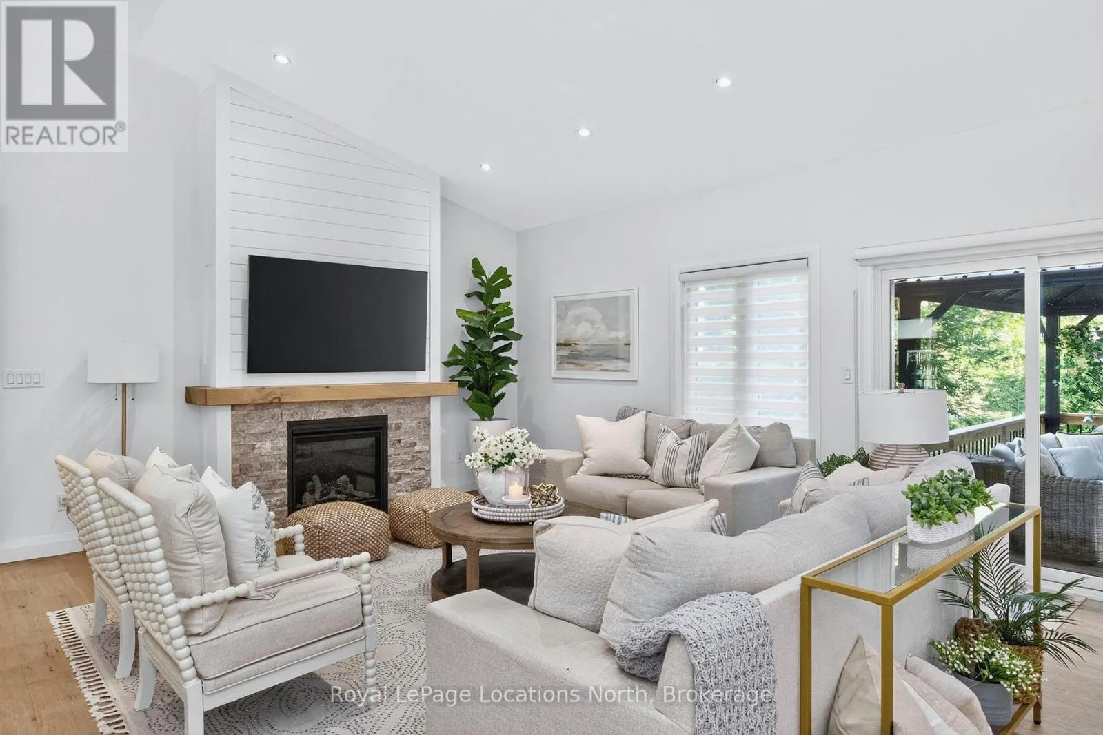 15 PINECONE AVENUE