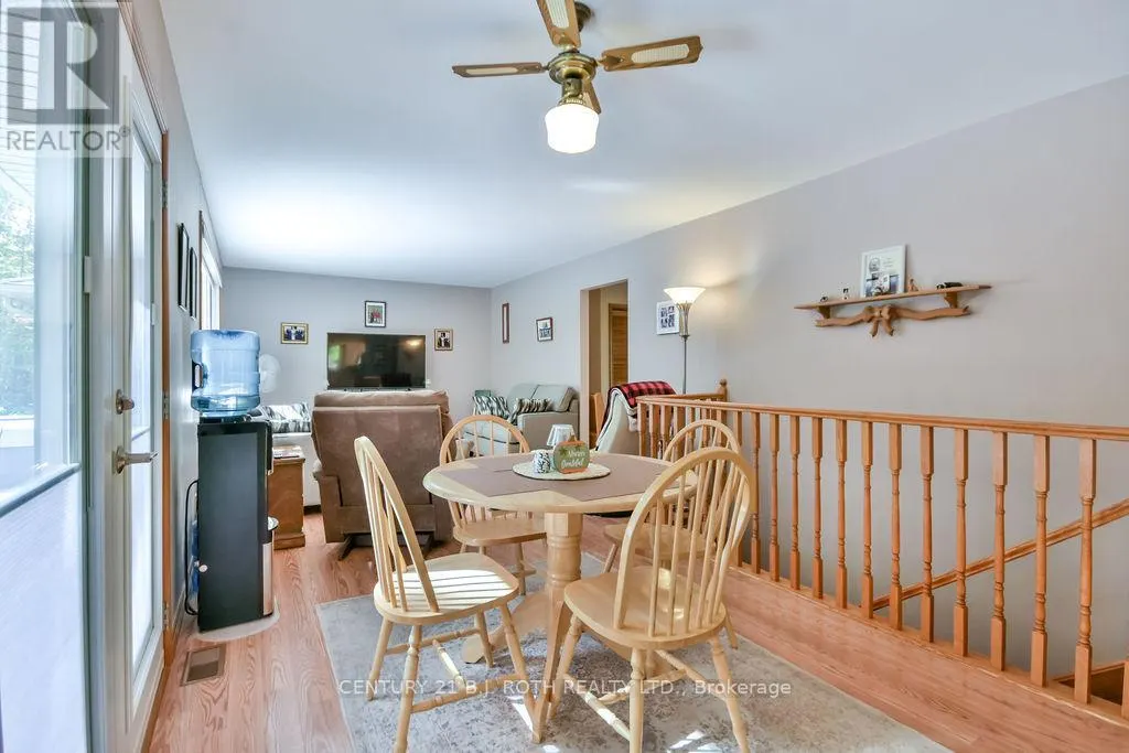 1059 BIRCHCLIFFE CRESCENT