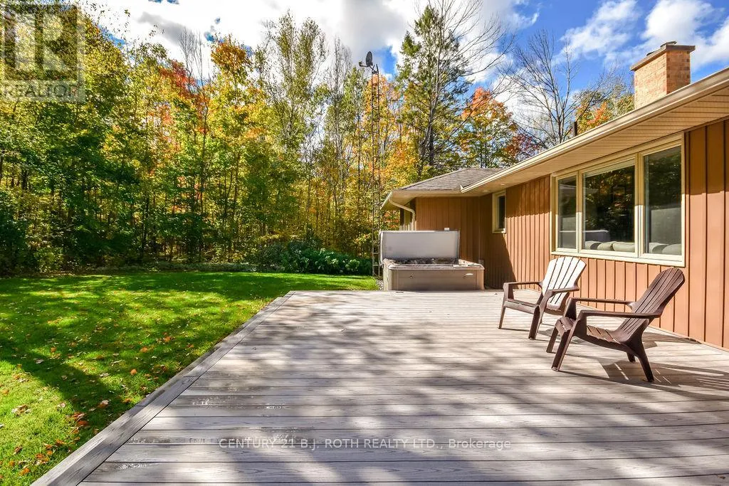 1059 BIRCHCLIFFE CRESCENT
