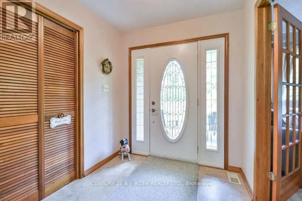 1059 BIRCHCLIFFE CRESCENT