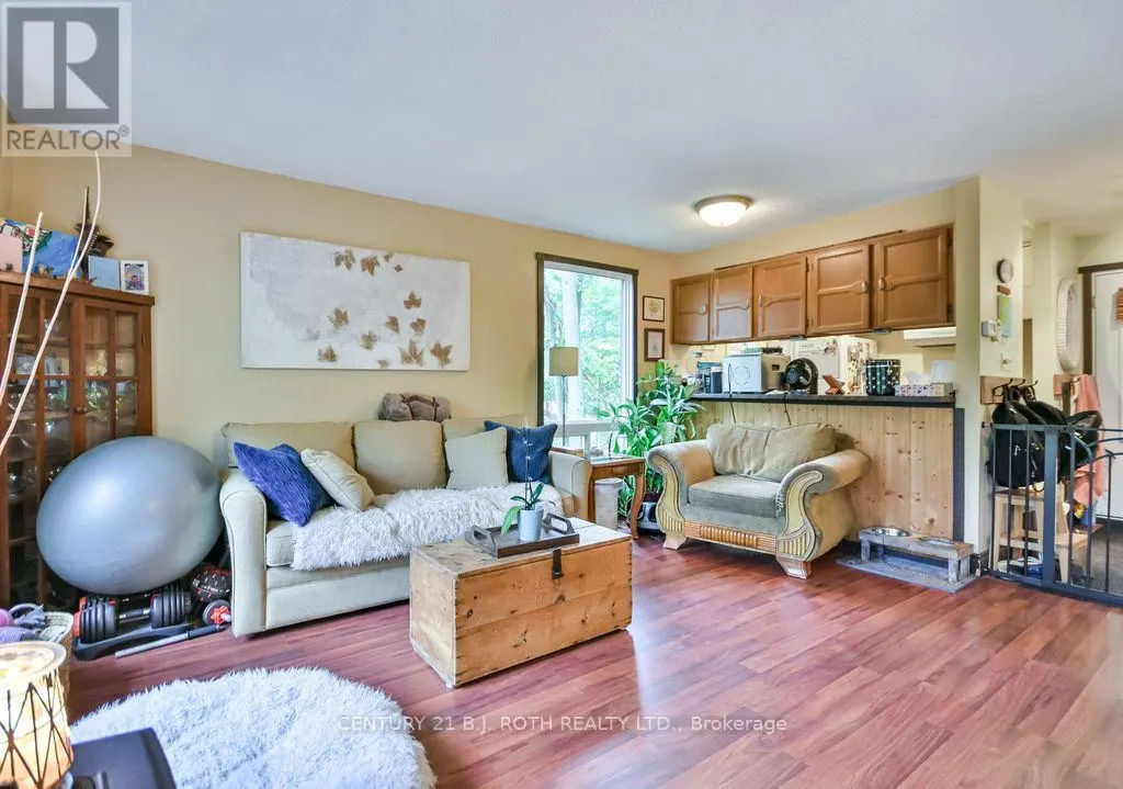 33 IROQUOIS RIDGE