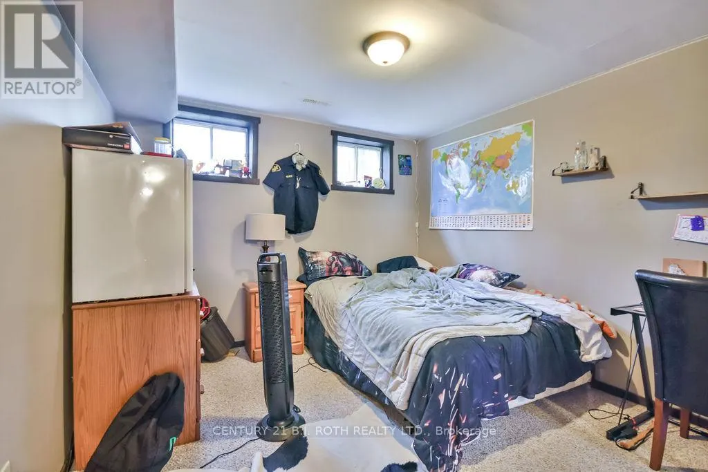33 IROQUOIS RIDGE