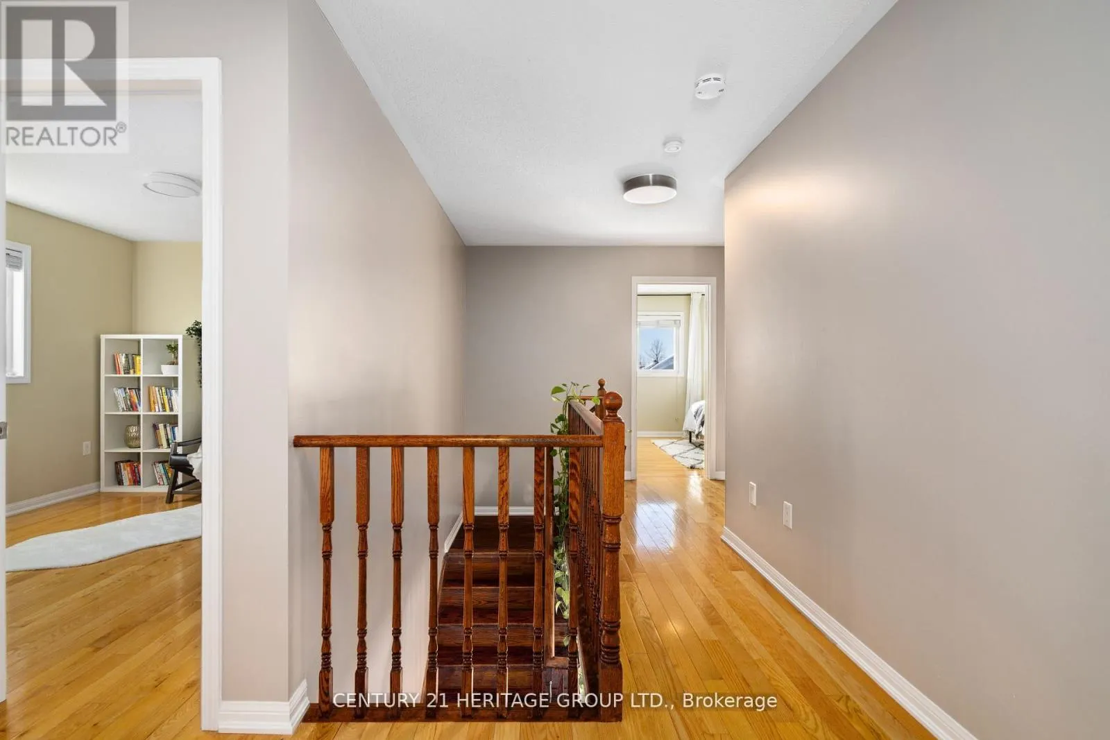 18 TUDOR CRESCENT