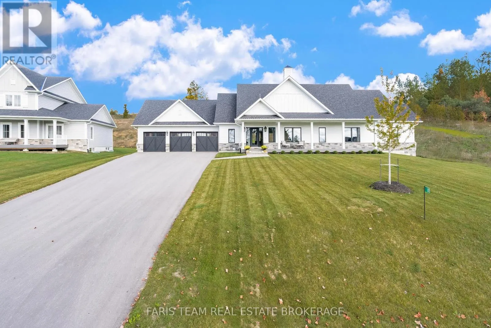 17 CLYDESDALE COURT