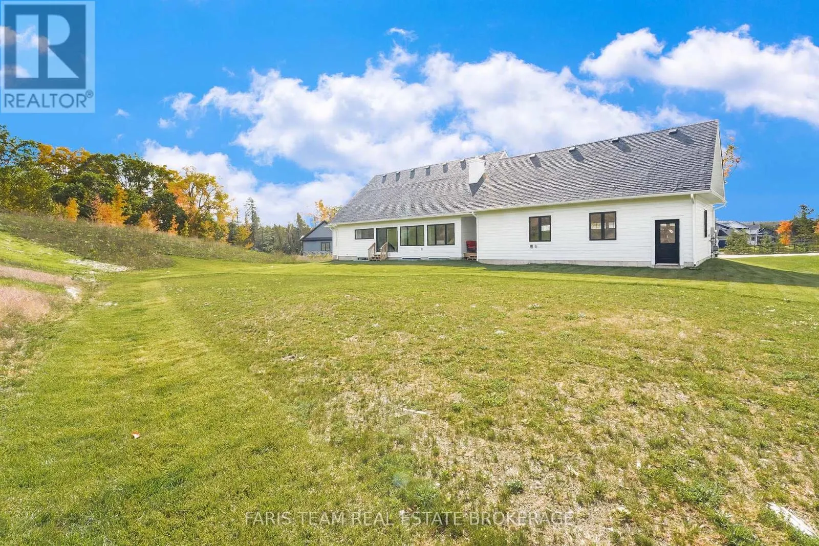 17 CLYDESDALE COURT