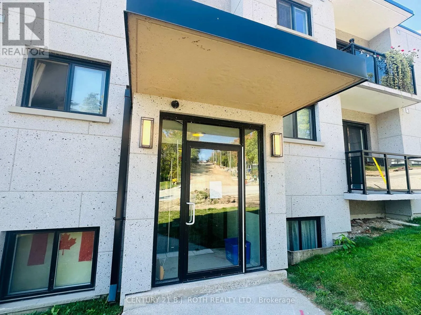 34 BERCZY STREET