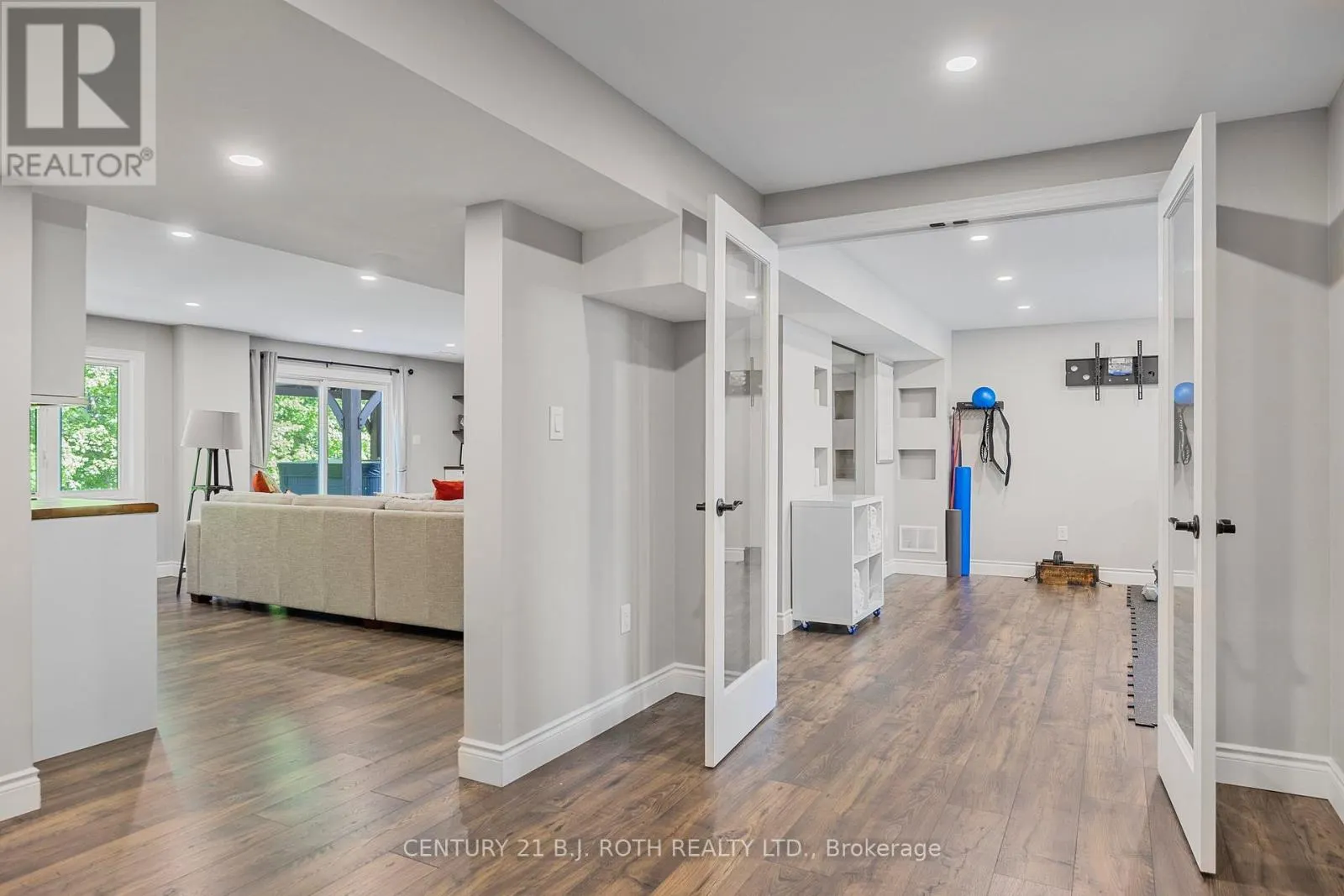 50 DIAMOND VALLEY DRIVE