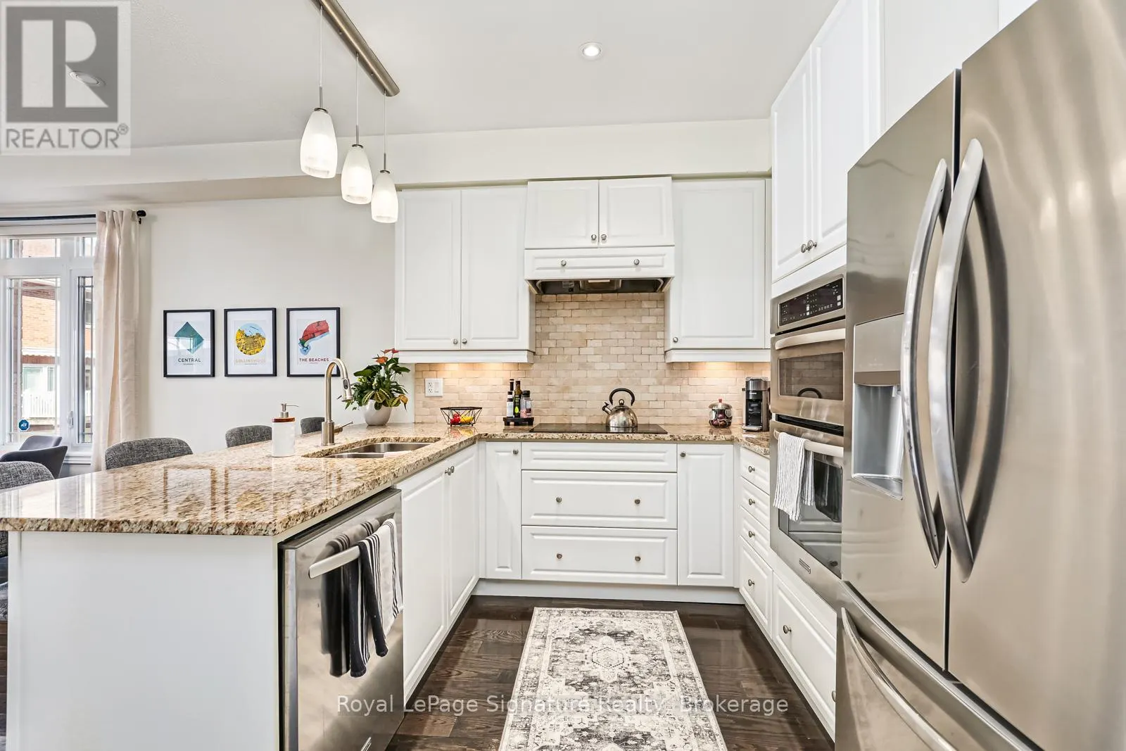 14 MONTCLAIR MEWS