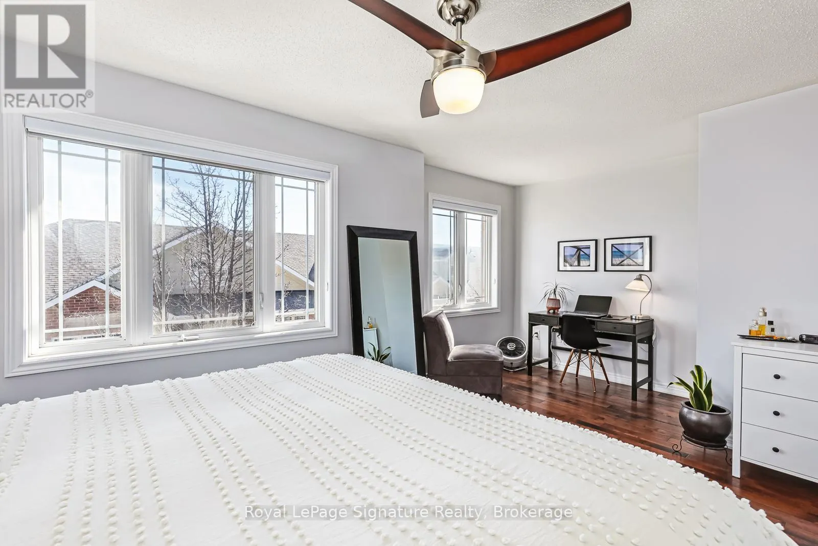 14 MONTCLAIR MEWS