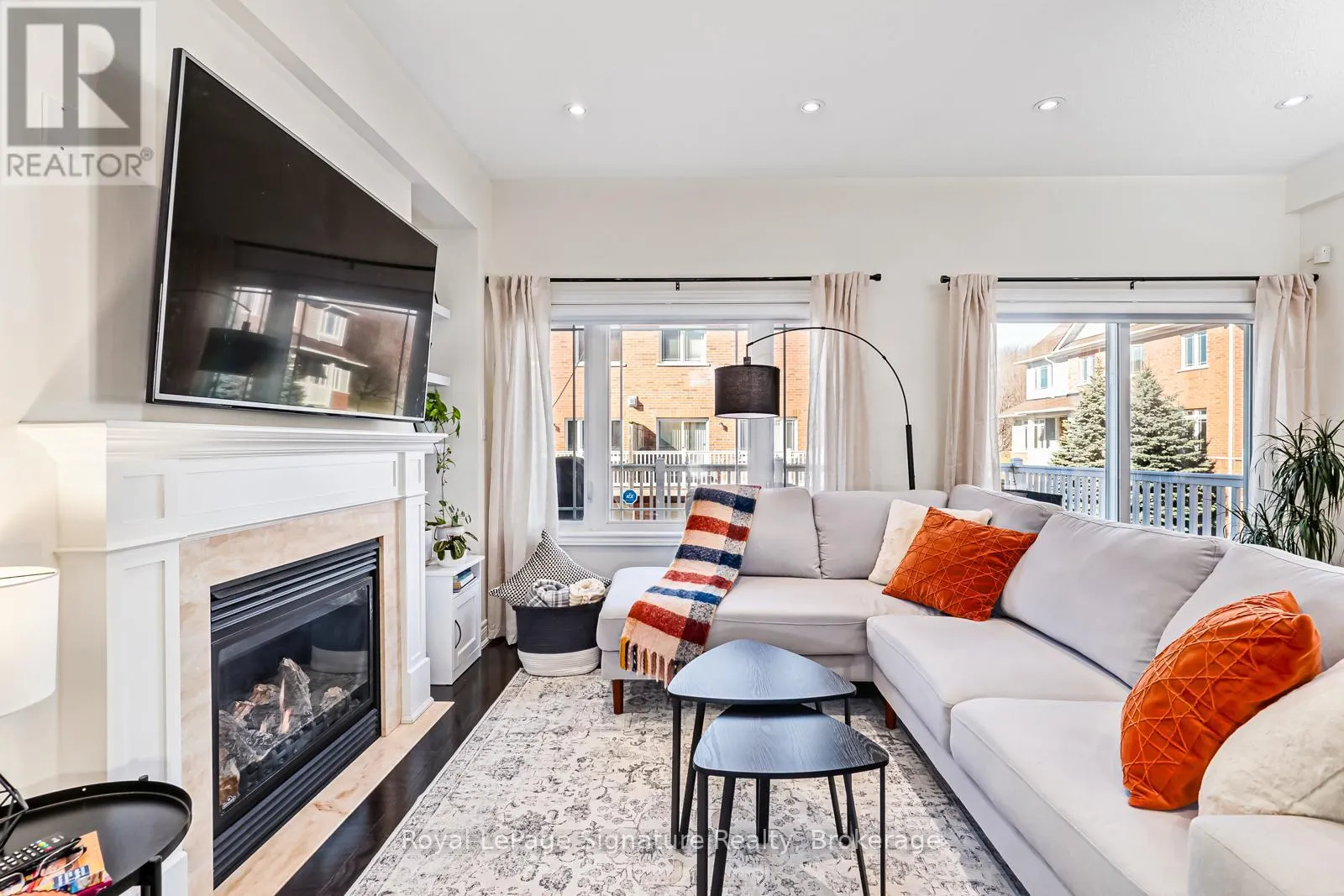 14 MONTCLAIR MEWS
