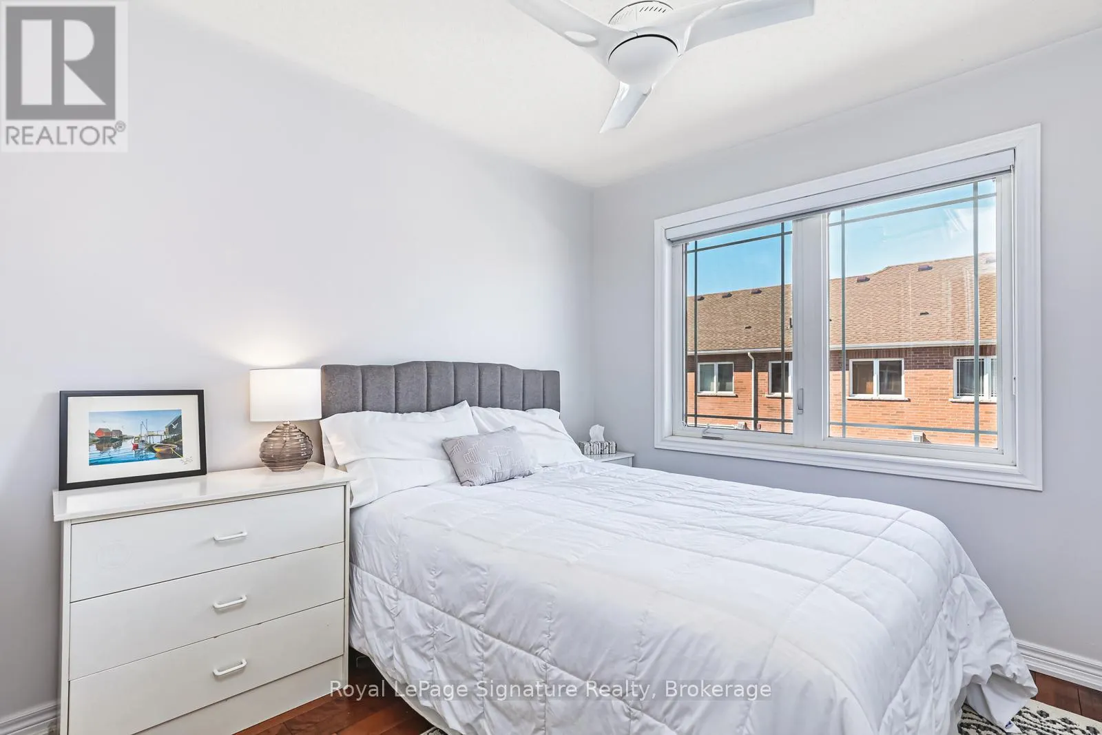 14 MONTCLAIR MEWS